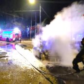 Serino, auto in fiamme nella notte: lievi danni alla recinzione limitrofa Serino, auto in fiamme nella notte: lievi danni alla recinzione limitrofa