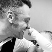 Tiziano Ferro: “Divorzio da Victor per salvare i miei figli” Tiziano Ferro: “Divorzio da Victor per salvare i miei figli”