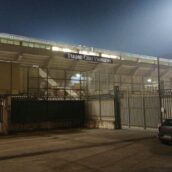 Petardi esplosi durante Benevento-Crotone: daspo per due tifosi calabresi Petardi esplosi durante Benevento-Crotone: daspo per due tifosi calabresi