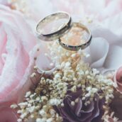 Sposa al Pronto Soccorso per uno spillo nel vestito Sposa al Pronto Soccorso per uno spillo nel vestito