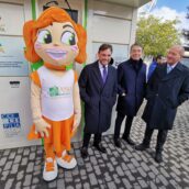 Benevento, inaugurata la macchina Mangiaplastica di piazza Risorgimento Benevento, inaugurata la macchina Mangiaplastica di piazza Risorgimento
