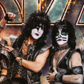 Ultimo concerto dei Kiss: la band continuerà ad esibirsi sotto forma di ologrammi Ultimo concerto dei Kiss: la band continuerà ad esibirsi sotto forma di ologrammi