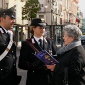Solofra e Serino, Tentano di truffare alcuni anziani: i colpi falliscono grazie ai consigli dei Carabinieri Solofra e Serino, Tentano di truffare alcuni anziani: i colpi falliscono grazie ai consigli dei Carabinieri