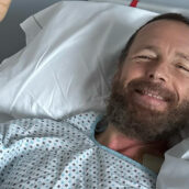 Jovanotti è stato dimesso dall’ospedale: “Sono contento e sto bene al pensiero che ogni giorno sarà un giorno verso la fioritura”