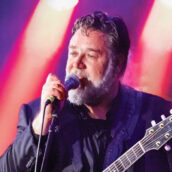 Russell Crowe in tour in Italia con la sua band