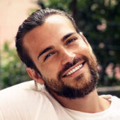 Valerio Scanu rivela: “Sono stato operato ad un polmone perché c’era un tumore. Ho voluto fare tutto in privato”