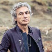 Il Liga torna in teatro… con “LIGABUE IN TEATRO – DEDICATO A NOI” Il Liga torna in teatro… con “LIGABUE IN TEATRO – DEDICATO A NOI”