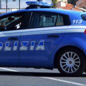 Avellino, giovane tenta di lanciarsi dal balcone: salvato dalla Polizia