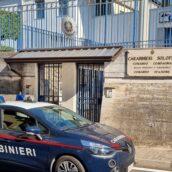 Montoro, lite tra automobilisti: i Carabinieri denunciano una persona e sequestrano un coltello Montoro, lite tra automobilisti: i Carabinieri denunciano una persona e sequestrano un coltello