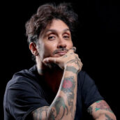 Fabrizio Moro, il nuovo singolo è ‘Maledetta Estate’