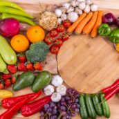 Scuola, più ore di educazione alimentare per consumare più frutta e verdura Scuola, più ore di educazione alimentare per consumare più frutta e verdura