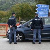 Contrasto ai furti, fermato veicolo sospetto a Lauro Contrasto ai furti, fermato veicolo sospetto a Lauro