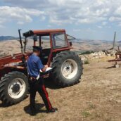 Conza della Campania, armeggia con il rimorchio del trattore: 77enne rimane ferito al bacino Conza della Campania, armeggia con il rimorchio del trattore: 77enne rimane ferito al bacino