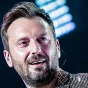 Cesare Cremonini, “ho chiuso il nuovo album nel giorno in cui mio padre avrebbe compiuto 100 anni” Cesare Cremonini, “ho chiuso il nuovo album nel giorno in cui mio padre avrebbe compiuto 100 anni”