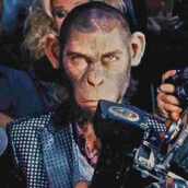 E’ una scimmia? No, è Robbie Williams. Nelle sale arriva “Better Man” E’ una scimmia? No, è Robbie Williams. Nelle sale arriva “Better Man”