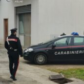 Savignano Irpino, 47enne cade in un tombino: intervengono i Carabinieri e i cittadini
