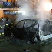 Grottaminarda, auto in fiamme: nessun danno alle abitazioni vicine e ad altri veicoli in sosta