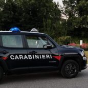 Lioni, estorcono 13mila euro e minacciano con pistola: due arresti Lioni, estorcono 13mila euro e minacciano con pistola: due arresti