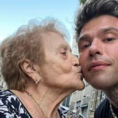 Addio a Luciana Violini, la nonna di Fedez: “Ci mancherai tanto” Addio a Luciana Violini, la nonna di Fedez: “Ci mancherai tanto”