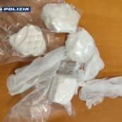 Fermati a Castel del Lago con oltre 300 grammi di cocaina: arrestati due beneventani Fermati a Castel del Lago con oltre 300 grammi di cocaina: arrestati due beneventani