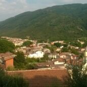 Piromani scatenati nel Vallo di Lauro: ancora fiamme sulla collina di Moschiano Piromani scatenati nel Vallo di Lauro: ancora fiamme sulla collina di Moschiano