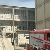 Tragedia al cimitero di Avellino: donna di 53 anni si toglie la vita