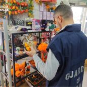 Halloween sotto controllo: la Finanza ferma la vendita di articoli non sicuri ad Avellino