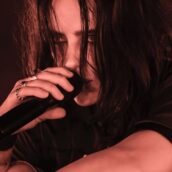 Billie Eilish: a marzo il film concerto in 3D diretto da James Cameron
