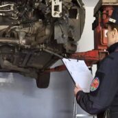 Monteforte Irpino, officina sotto sequestro: rifiuti speciali abbandonati senza contratto di smaltimento