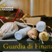 Benevento, sequestrato un arsenale di fuochi d’artificio illegali: oltre 3.500 articoli pericolosi