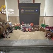 Maxi sequestro di botti illegali: quattro tonnellate di fuochi pericolosi tra Napoli, Padova e Benevento