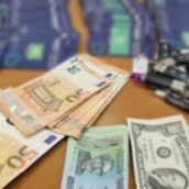 SIM intestate a soggetti inesistenti: maxi sequestro dei Carabinieri tra Avellino e Napoli