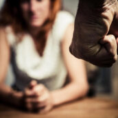 Benevento, maltrattamenti alla ex compagna: 40enne ai domiciliari