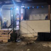 Incendio doloso a Lauro: fiamme davanti a un negozio, indagini in corso