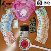 Benevento, maxi blitz dei Carabinieri: due arresti, sequestrati cocaina, fucile modificato e munizioni
