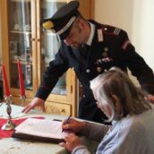 Montella, falso investimento online: truffato un professionista irpino, due denunciati